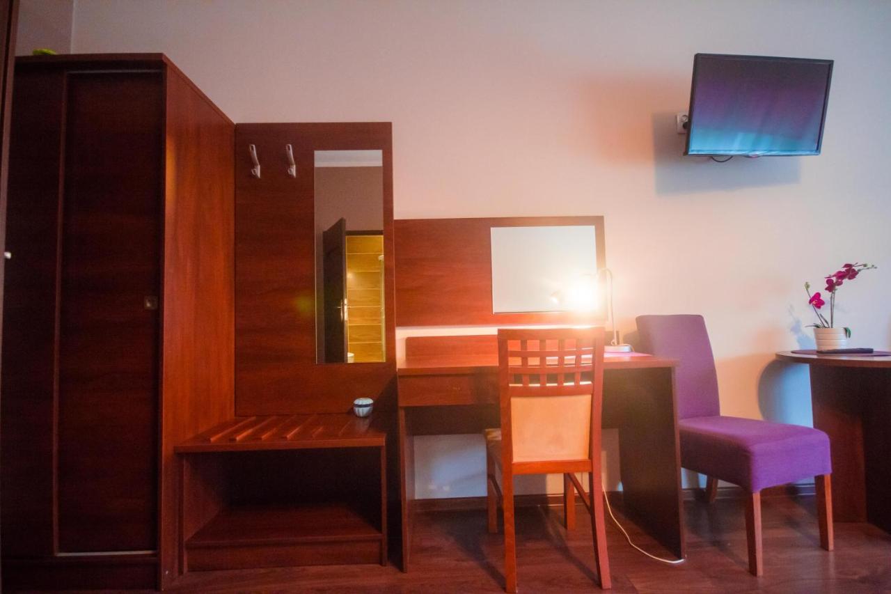 Hostel Soleil Kutno Kültér fotó